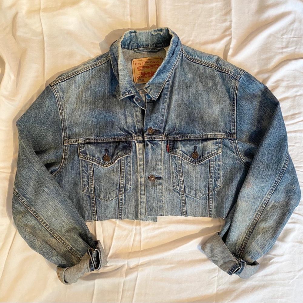 Cropped Vintage Levi’s Jean Jacket One size